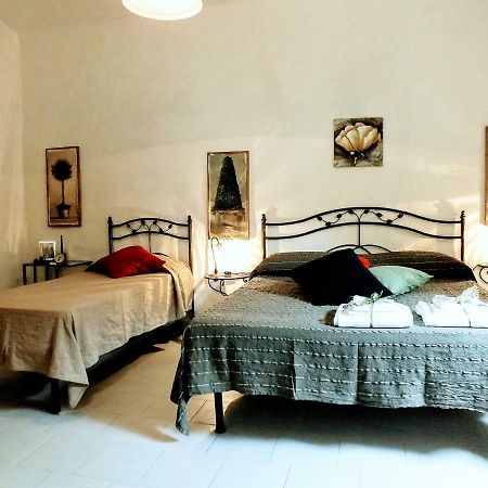 Centralissimo Nel Cuore Del Borgo Suvereto Buitenkant foto