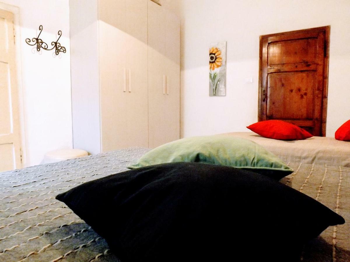 Centralissimo Nel Cuore Del Borgo Suvereto Buitenkant foto