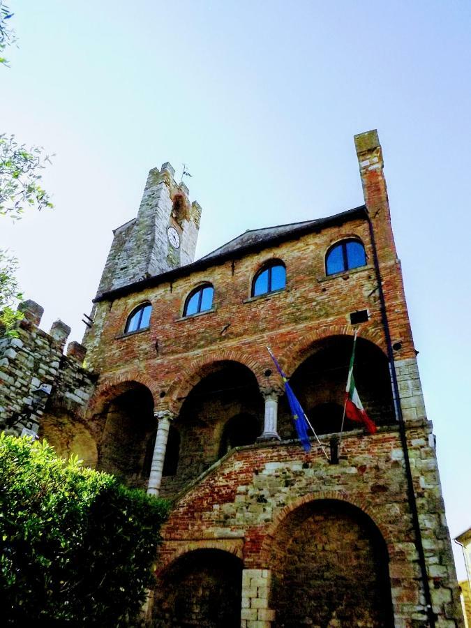Centralissimo Nel Cuore Del Borgo Suvereto Buitenkant foto