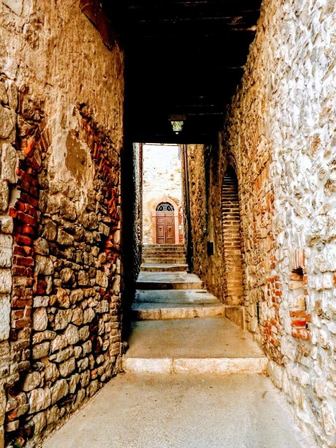 Centralissimo Nel Cuore Del Borgo Suvereto Buitenkant foto