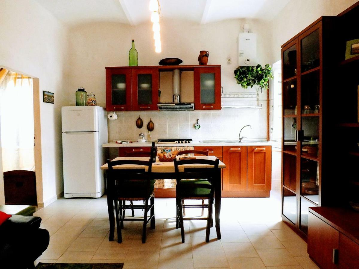 Centralissimo Nel Cuore Del Borgo Suvereto Buitenkant foto
